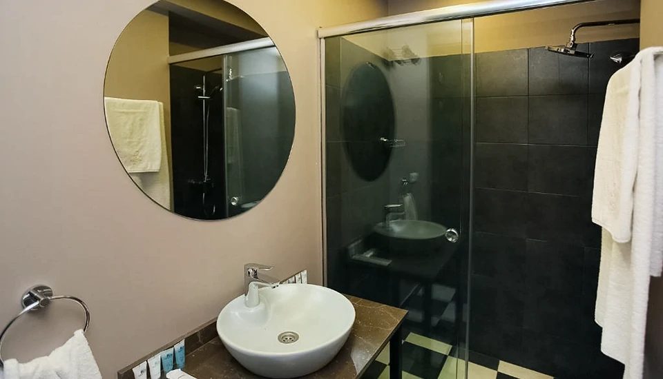 هتل ال ام کلاب تفلیس